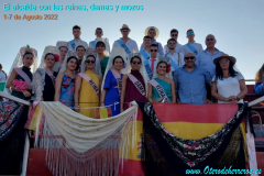 Meinardo-con-las-reinas-damas-y-mozos